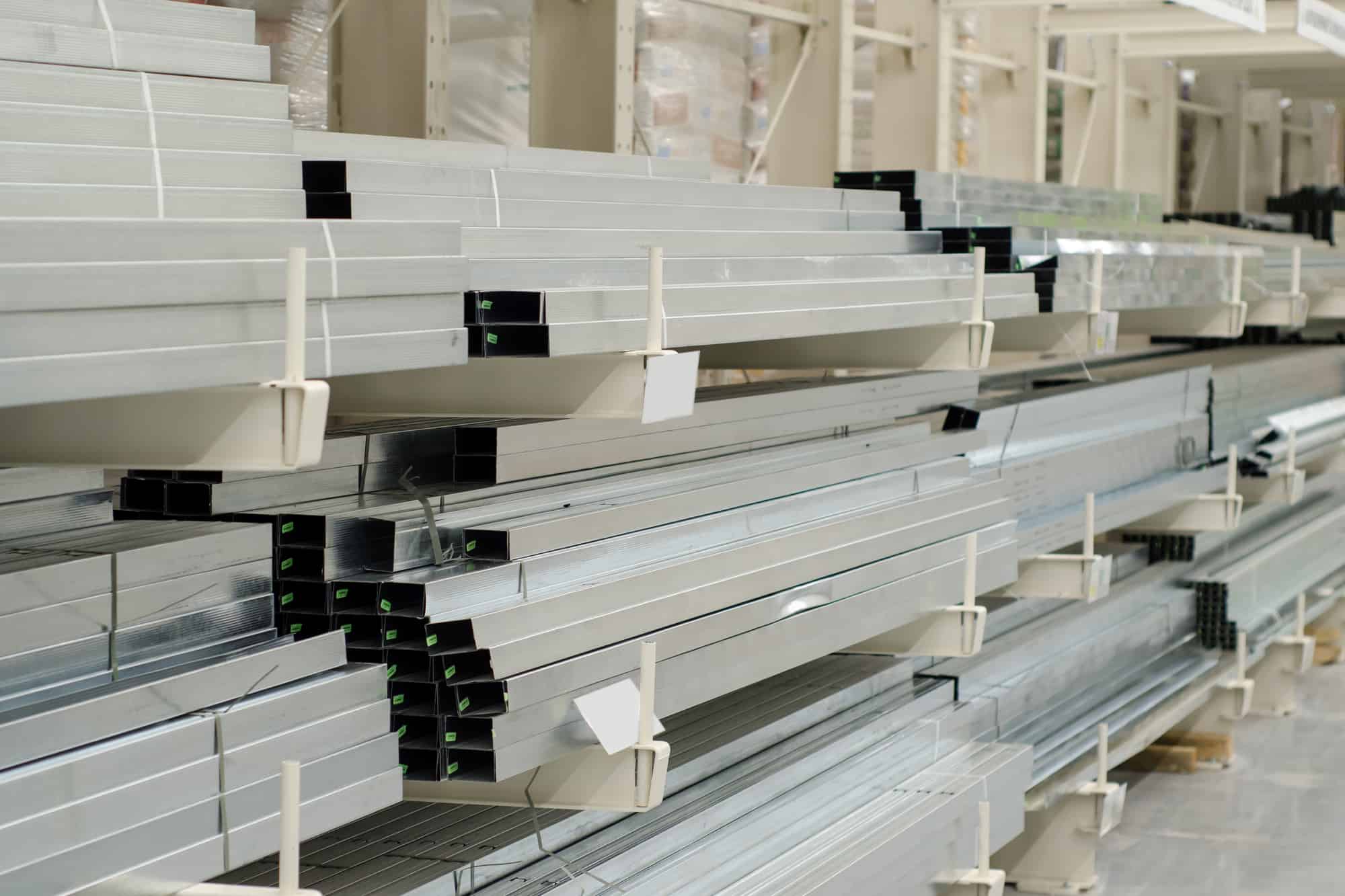 estantes cantilever para painel 2