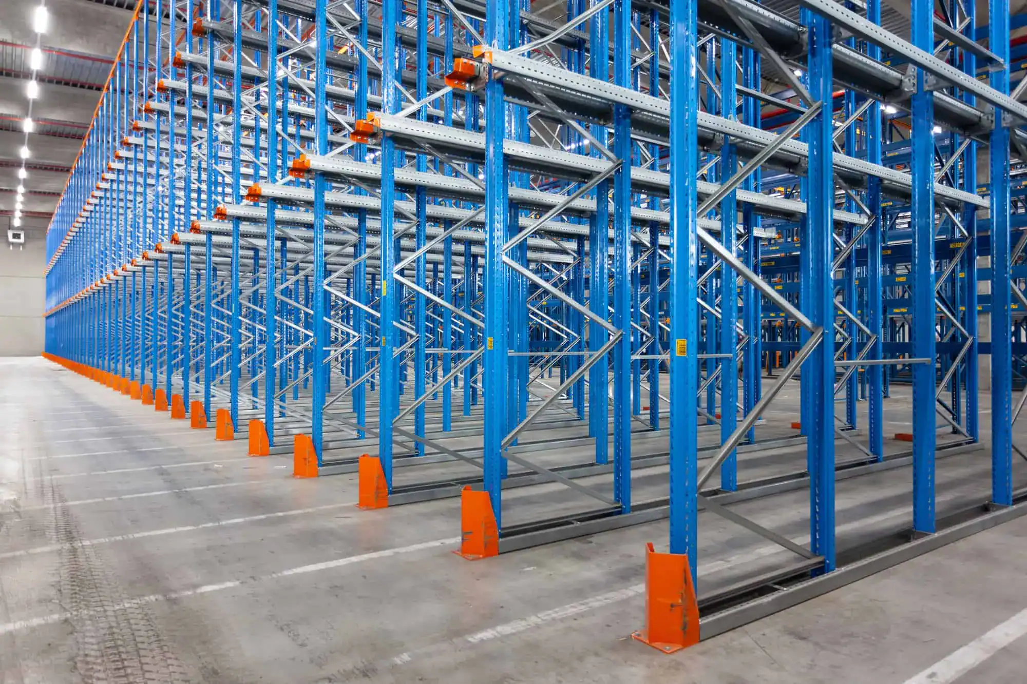 drive in warehouse racking 2 (1)